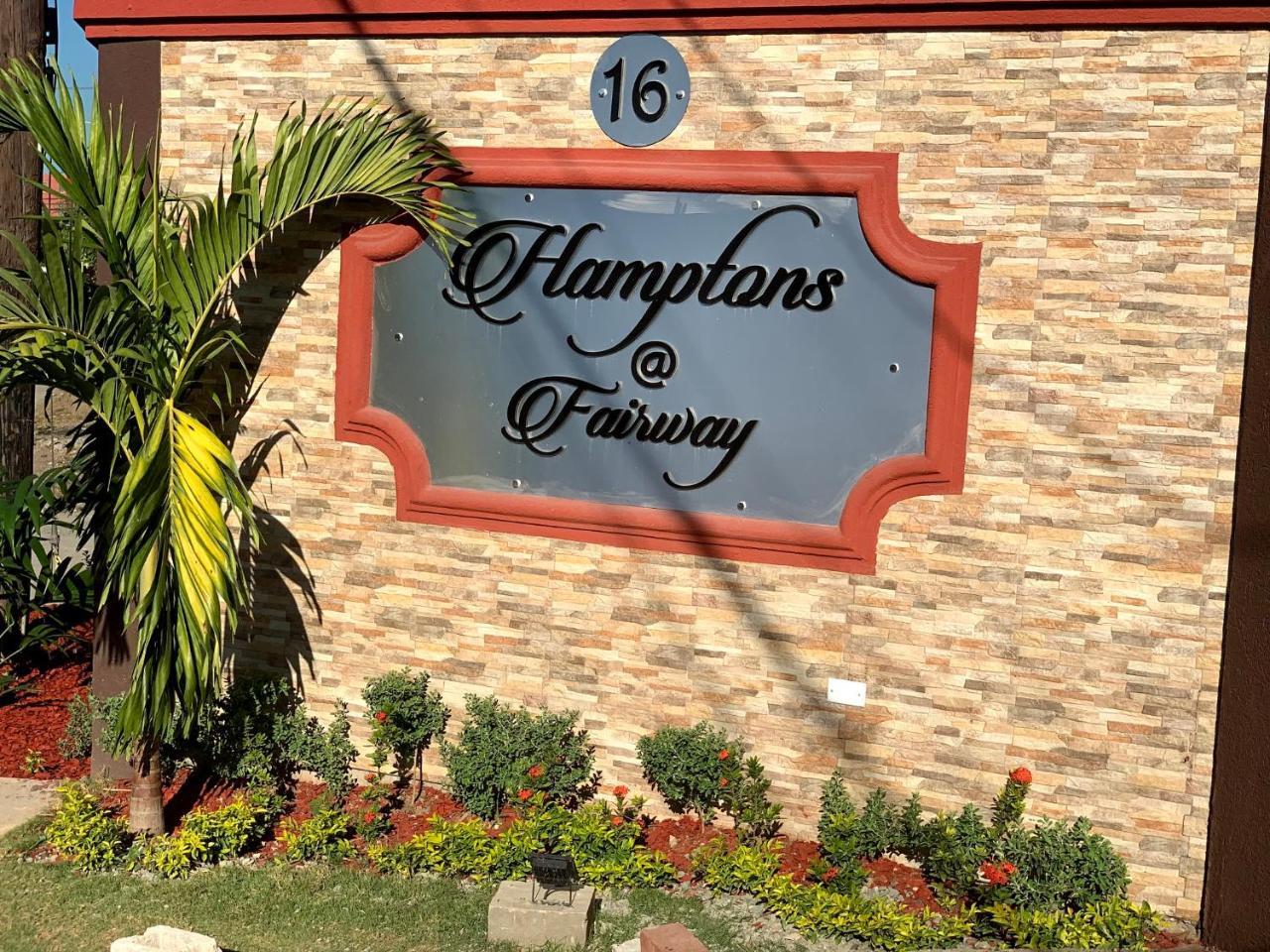 Apartmán Hamptons At Fairway Across From Ac Marriott Unit No3 Kingston Exteriér fotografie